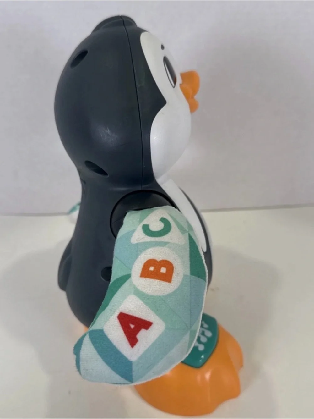 Fisher-Price Linkimals Cool Beats Penguin Musical Learning Toy Model GXX17